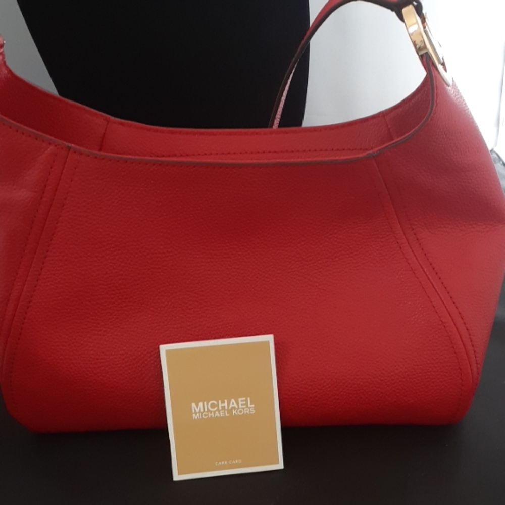 Michael Kors Lg Messenger